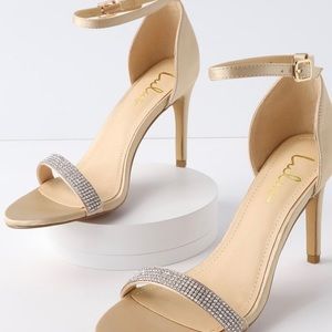 Lulu’s Alyssa champagne satin heel